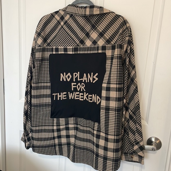 No Plans For the Weekend Flannel - Picture 1 of 2